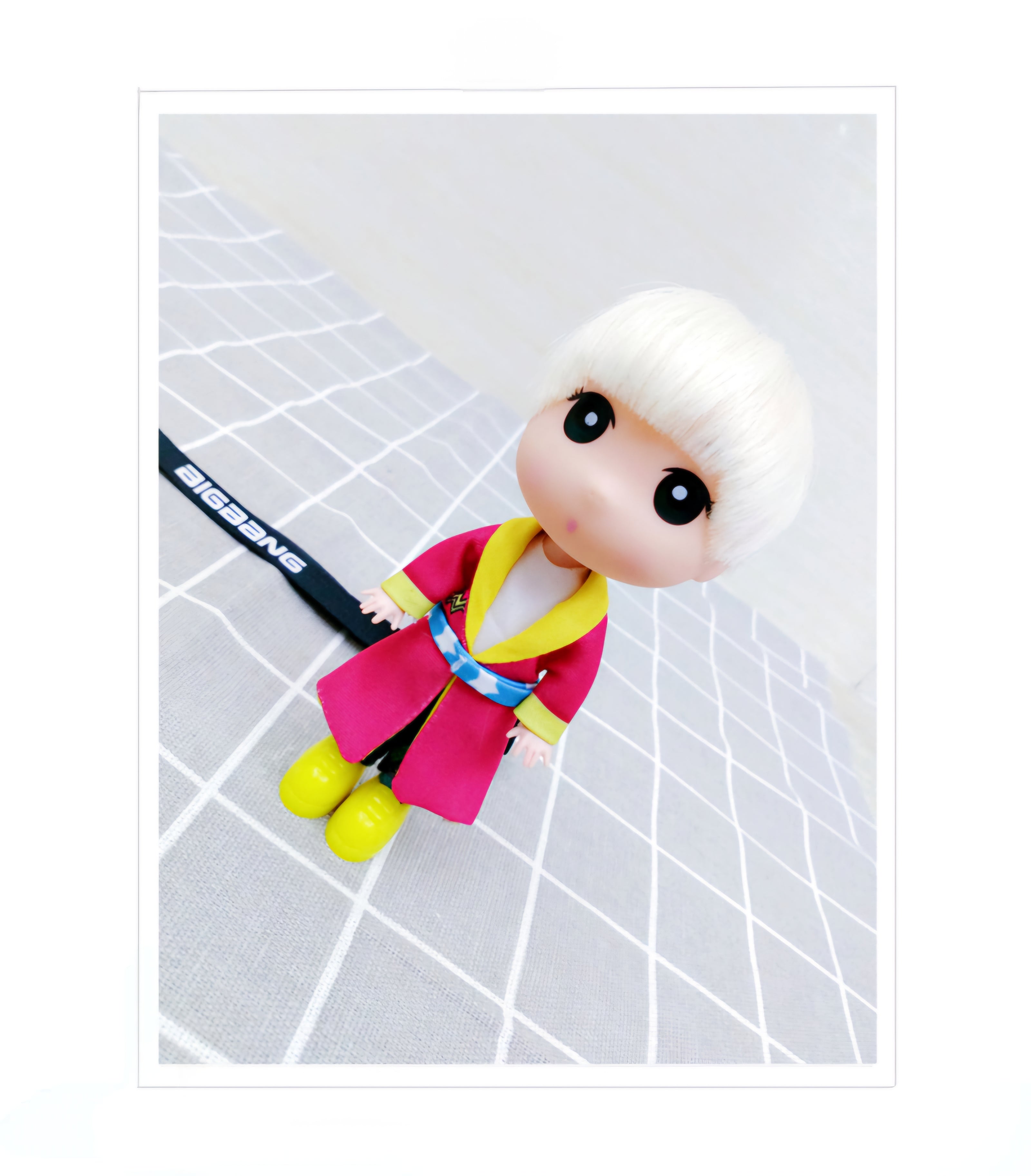 BigBang G-Dragon CRAYON Inspired Figure – K-pop Idol Merch
