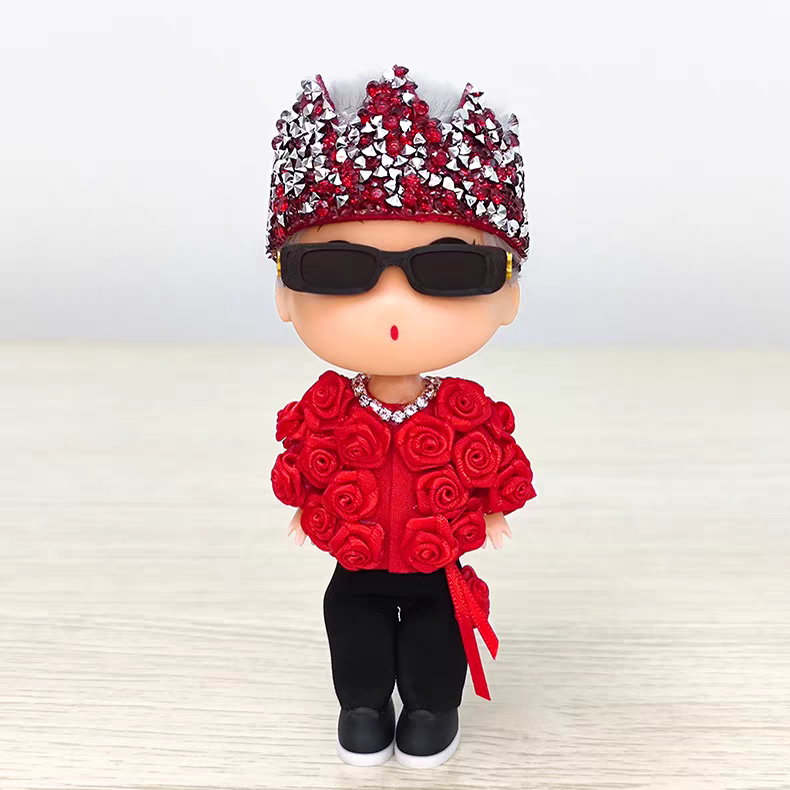 G-Dragon BigBang Red Rose Crown K-pop Merchandise Figure & Keychain - Übermensch Concert Inspired