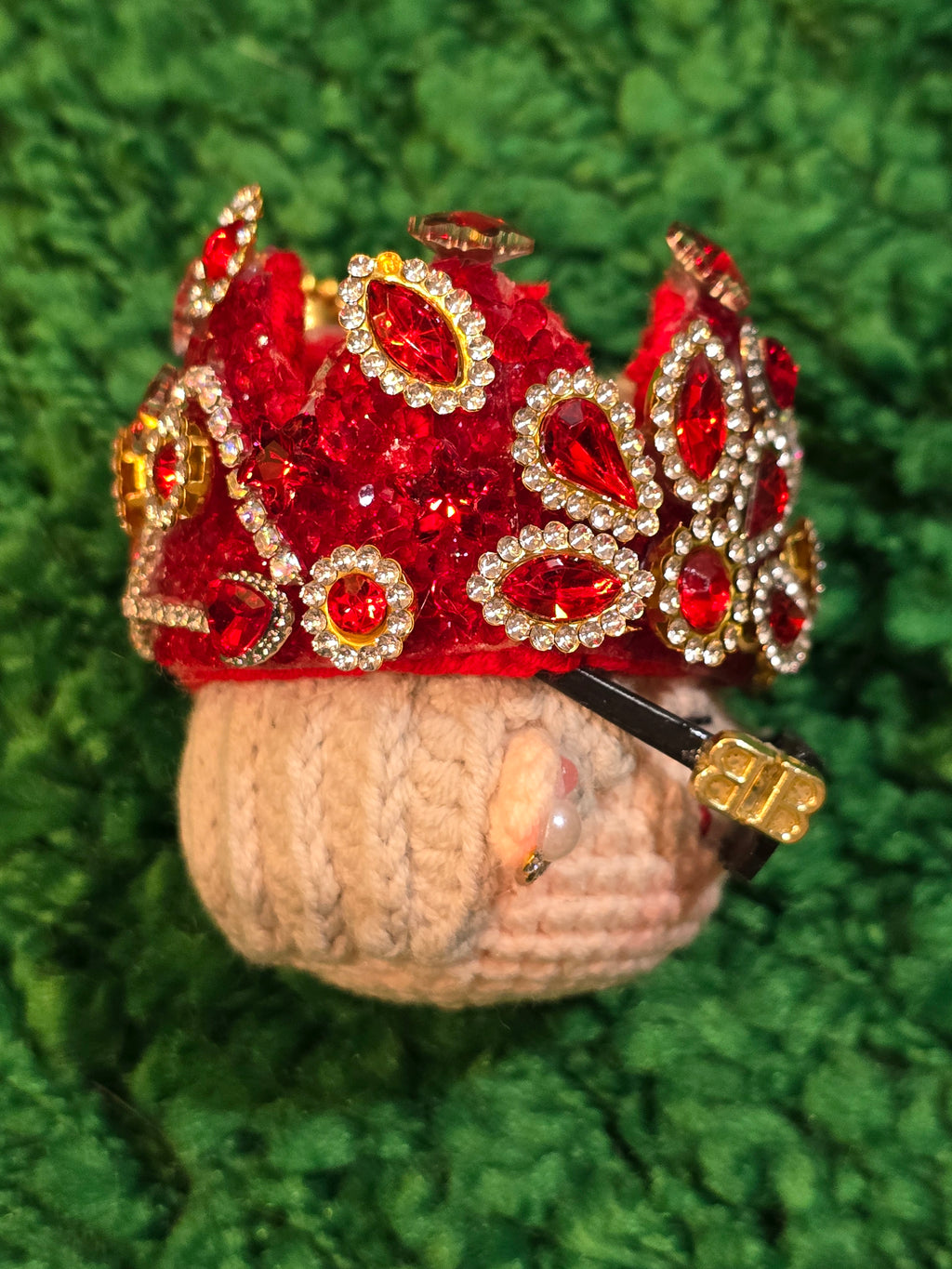 G-Dragon BigBang Red Rose Crown K-pop Merchandise Handmade Crochet - Übermensch Inspired