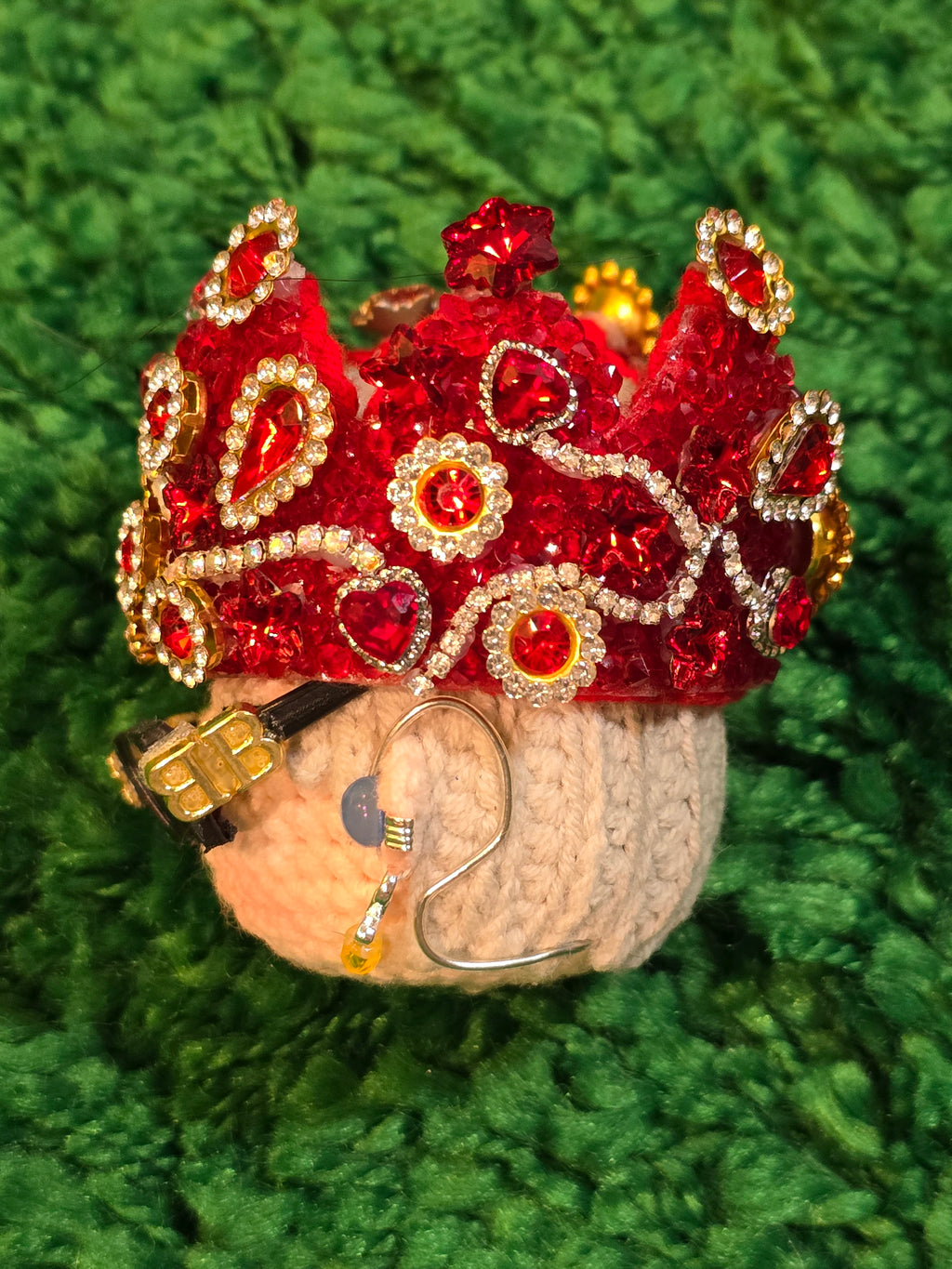 G-Dragon BigBang Red Rose Crown K-pop Merchandise Handmade Crochet - Übermensch Inspired