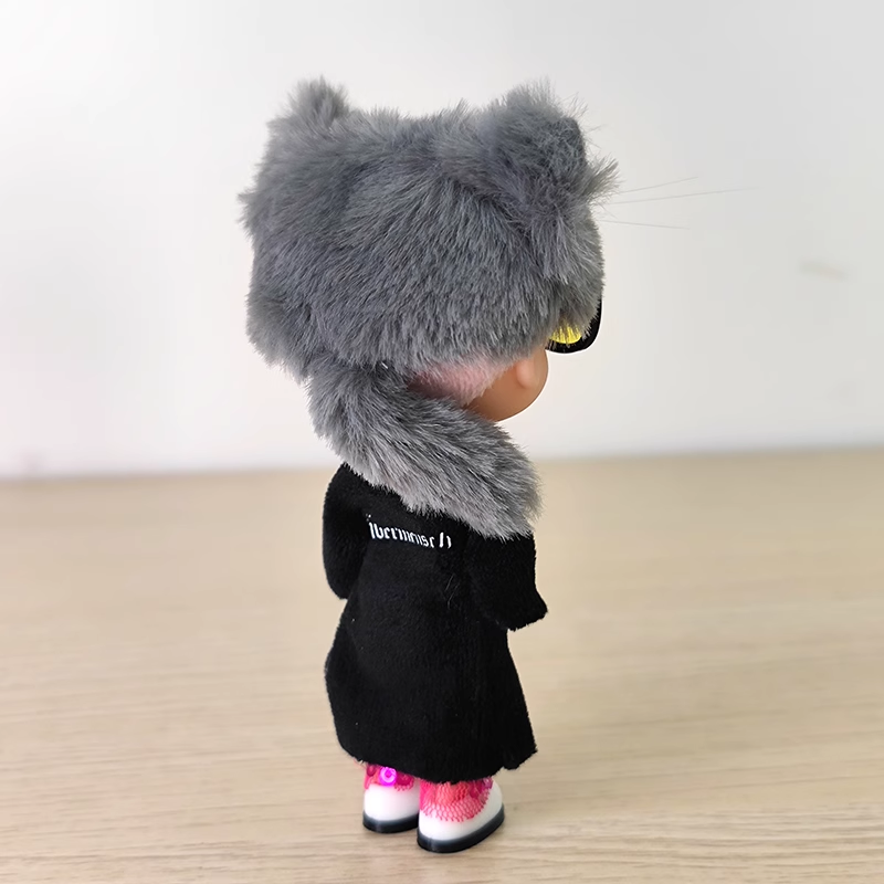 Übermensch Macau Concert Inspired ZOA Keychain/Figure – K-pop Idol Merch