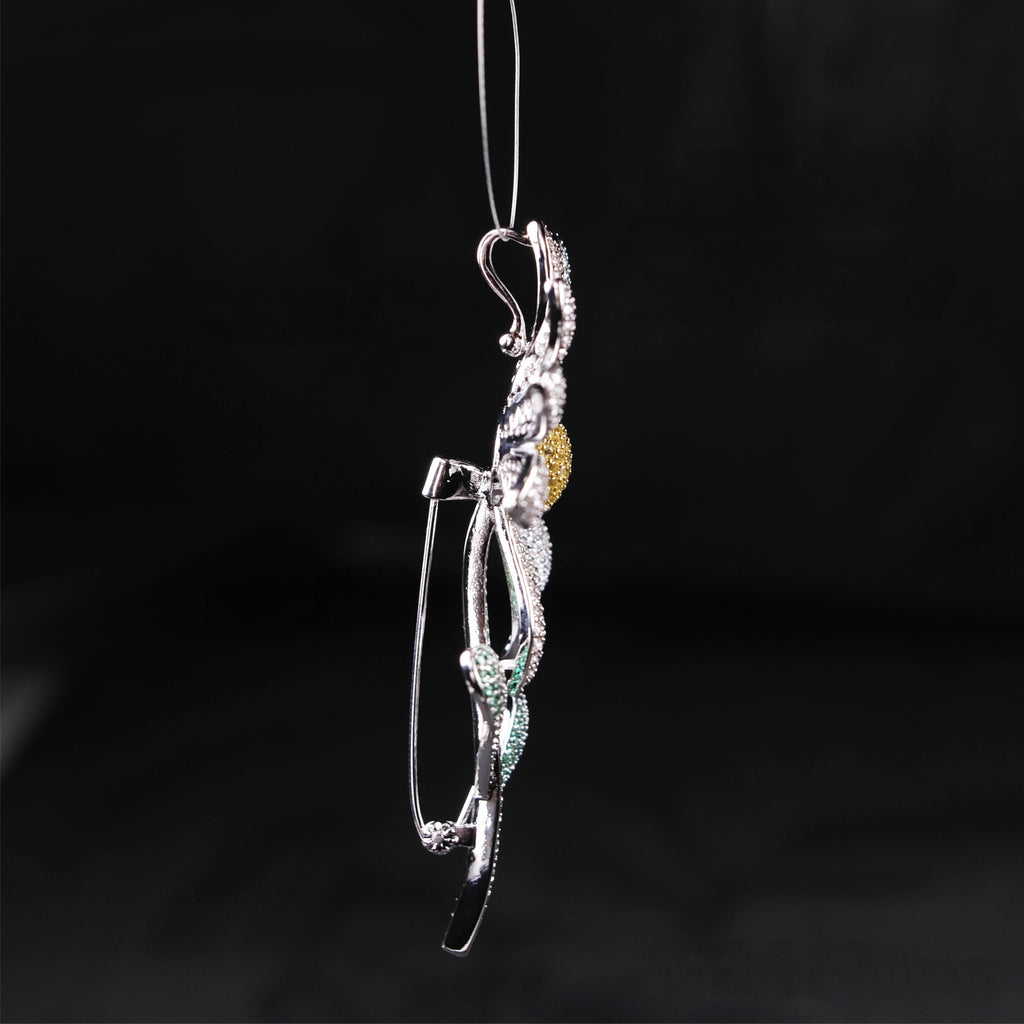 Daisy Brooch Small Version