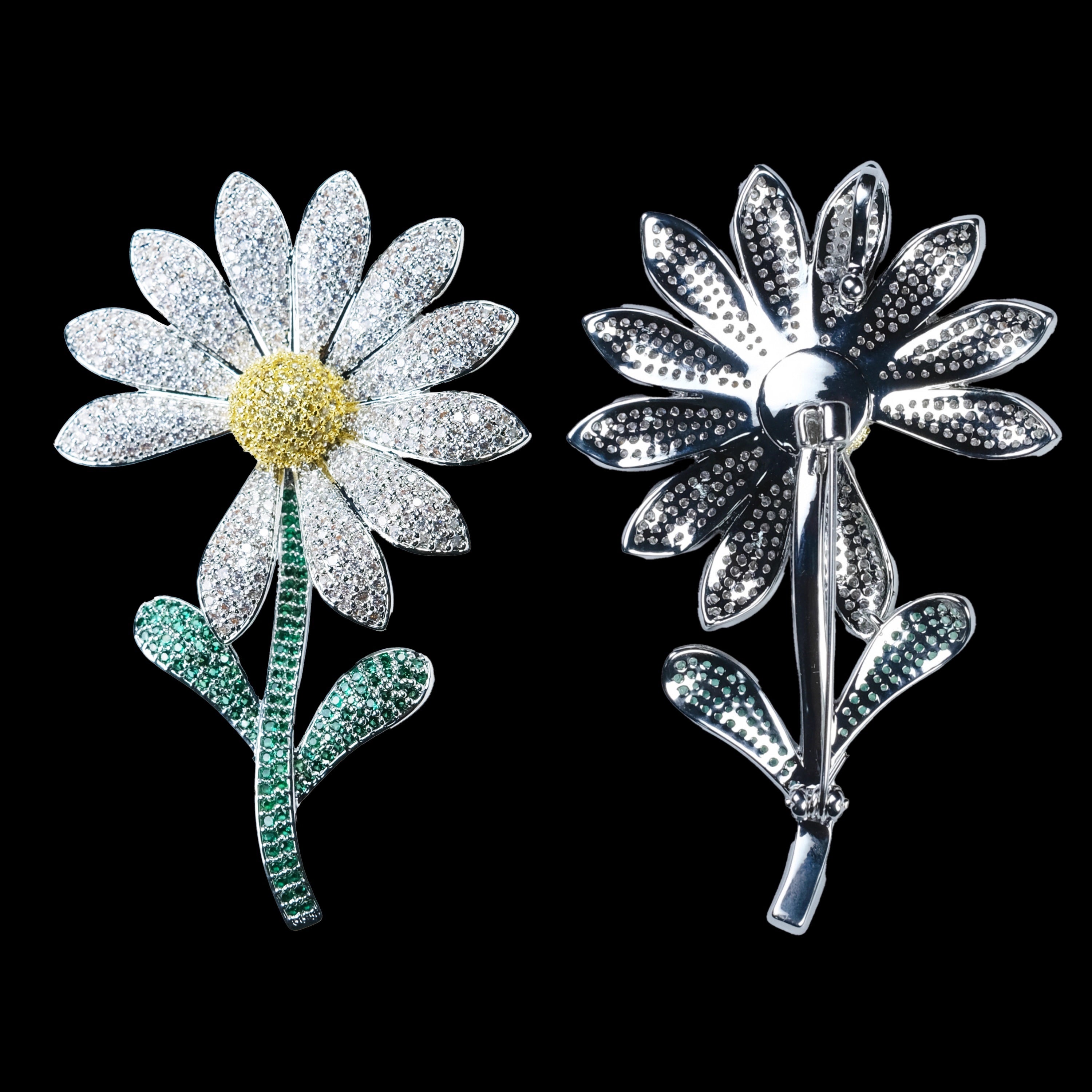 Daisy Brooch Small Version