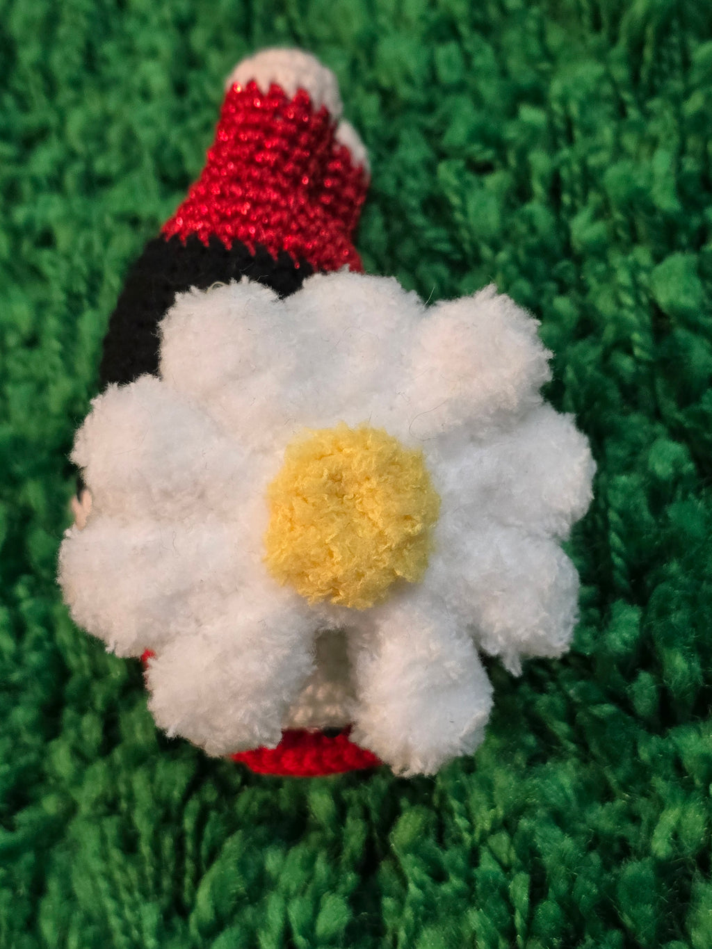 G-Dragon BigBang Big Daisy Handmade Crochet Brooch & Keychain