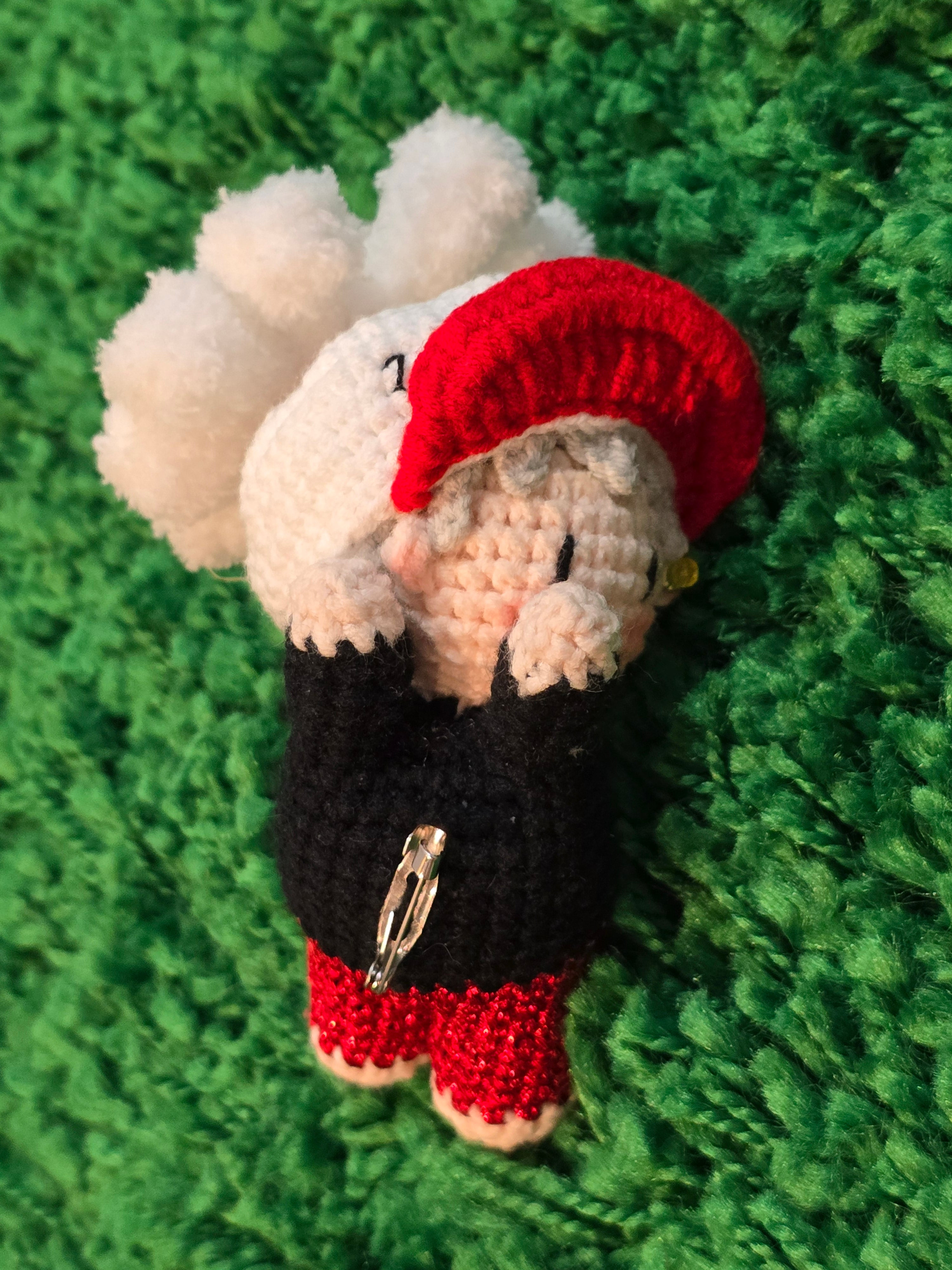 G-Dragon BigBang Big Daisy Handmade Crochet Brooch & Keychain