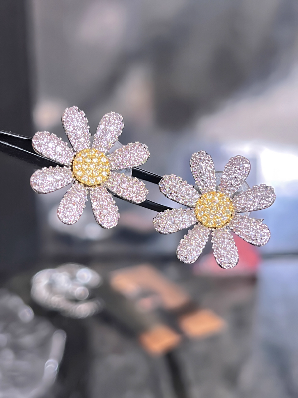 Full Rhinestone Sunflower Daisy Stud Earrings