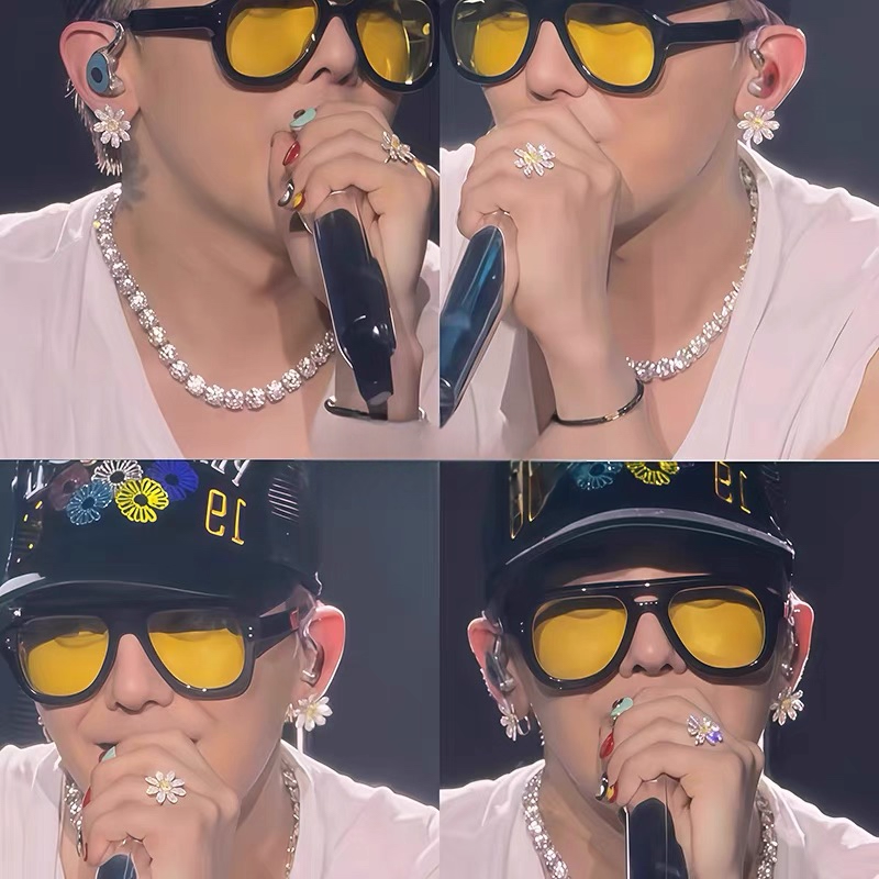 Full Rhinestone Sunflower Daisy Stud Earrings