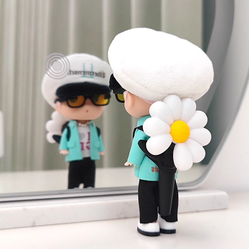 BigBang G-Dragon Übermensch Concert Inspired Mushroom Figure – K-pop Idol Merch