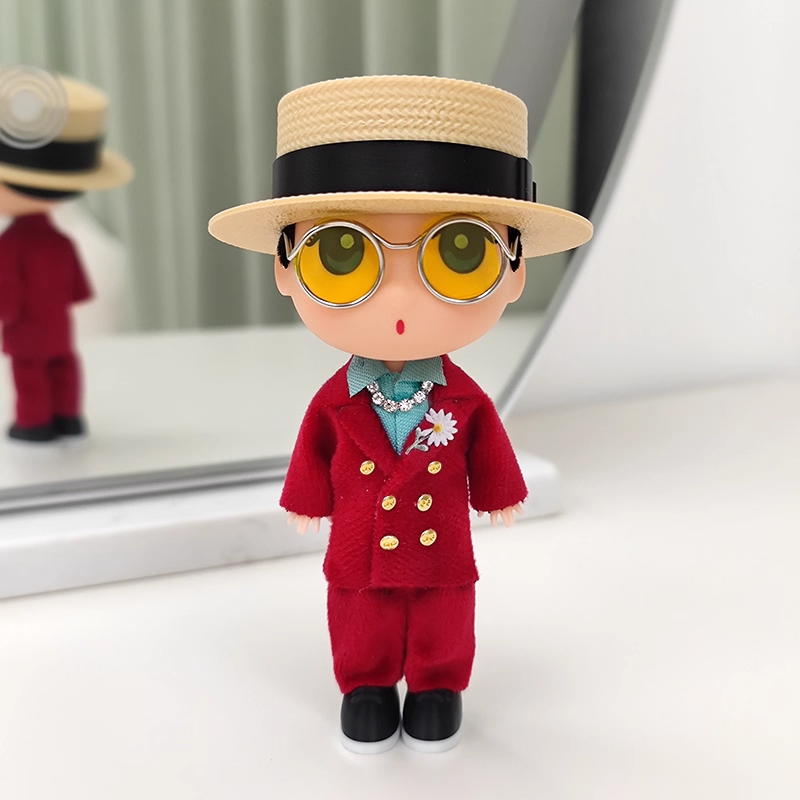 NEW!!! BigBang G-Dragon Übermensch Concert Inspired Straw Hat Red Suit Keychain/Figure – K-pop Idol Merch