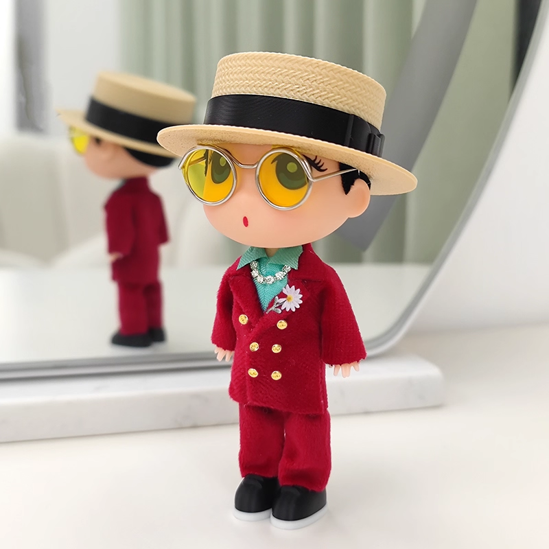 NEW!!! BigBang G-Dragon Übermensch Concert Inspired Straw Hat Red Suit Keychain/Figure – K-pop Idol Merch