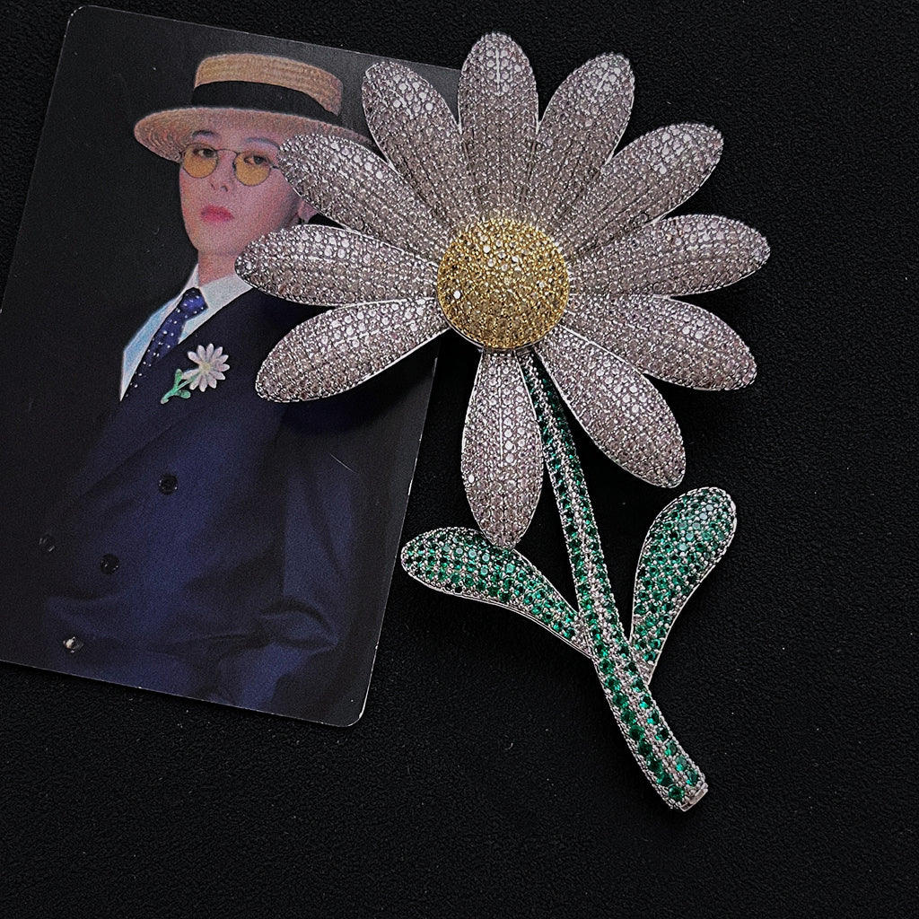 Large Daisy Brooch (10cm) Flower Pin - G-Dragon Inspired Accessory