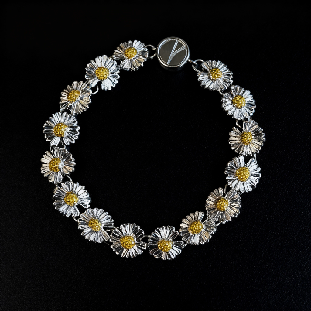 Daisy Magnetic Clasp Bracelet - G-Dragon Inspired Flower Jewelry