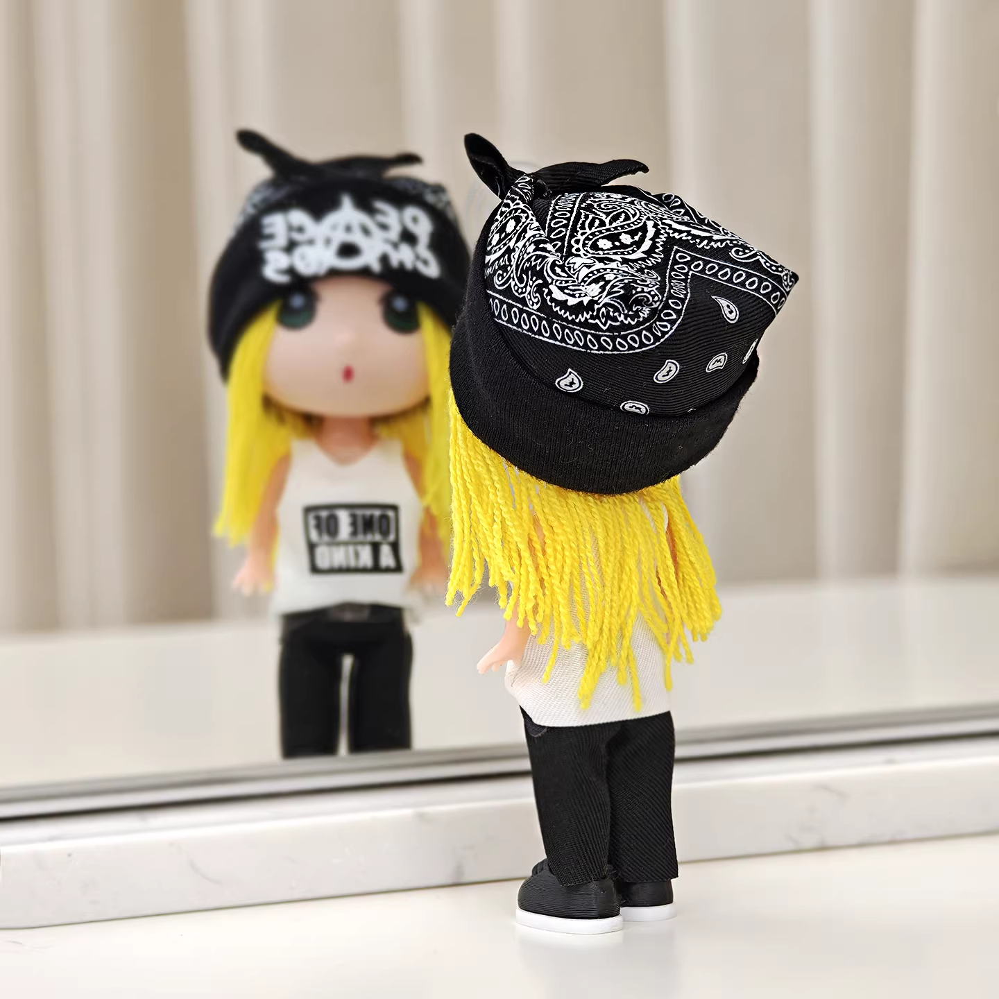 NEW!!! G-Dragon Bangkok FAM Inspired "One Of A Kind" Classic Figure / Keychain – K-pop Idol Merch