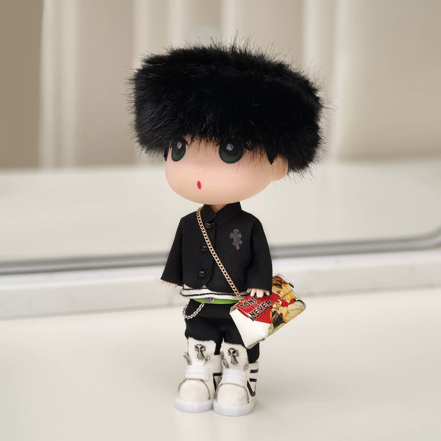 G-Dragon BigBang Furry Chrome: Coachella Night K-pop Merchandise Figure & Keychain - BANGchella Edition