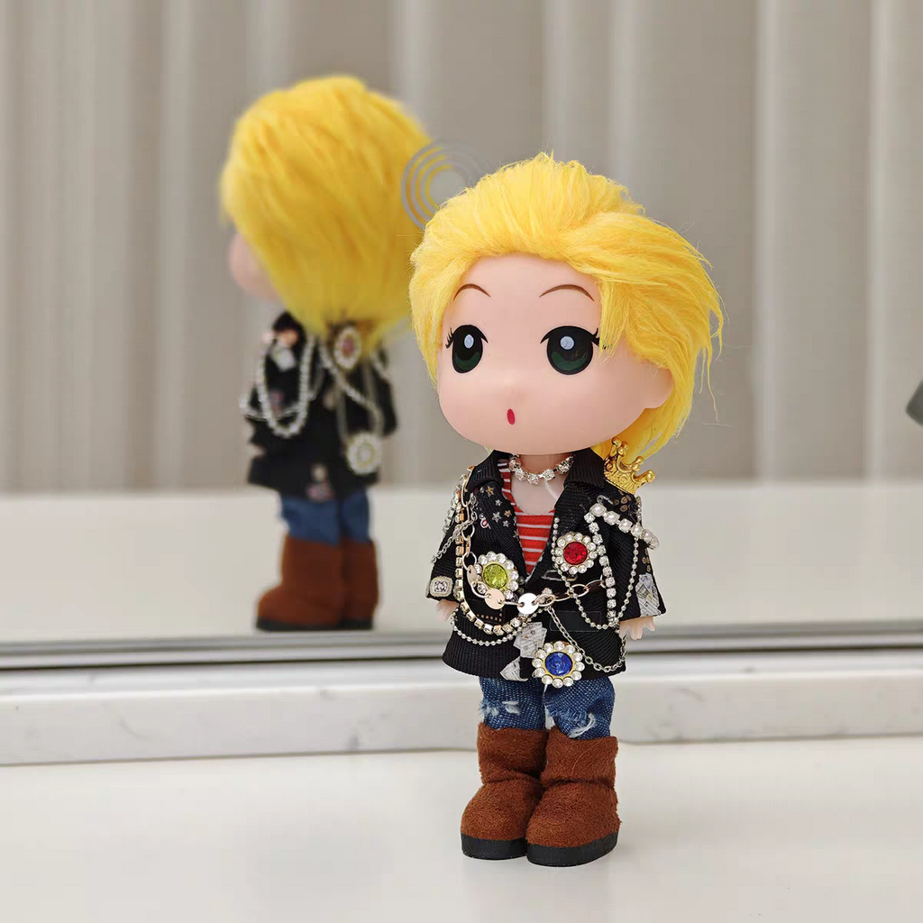 G-Dragon BigBang "BiiG" Inspired "Bejeweled Black Jacket" K-pop Merchandise Figure & Keychain