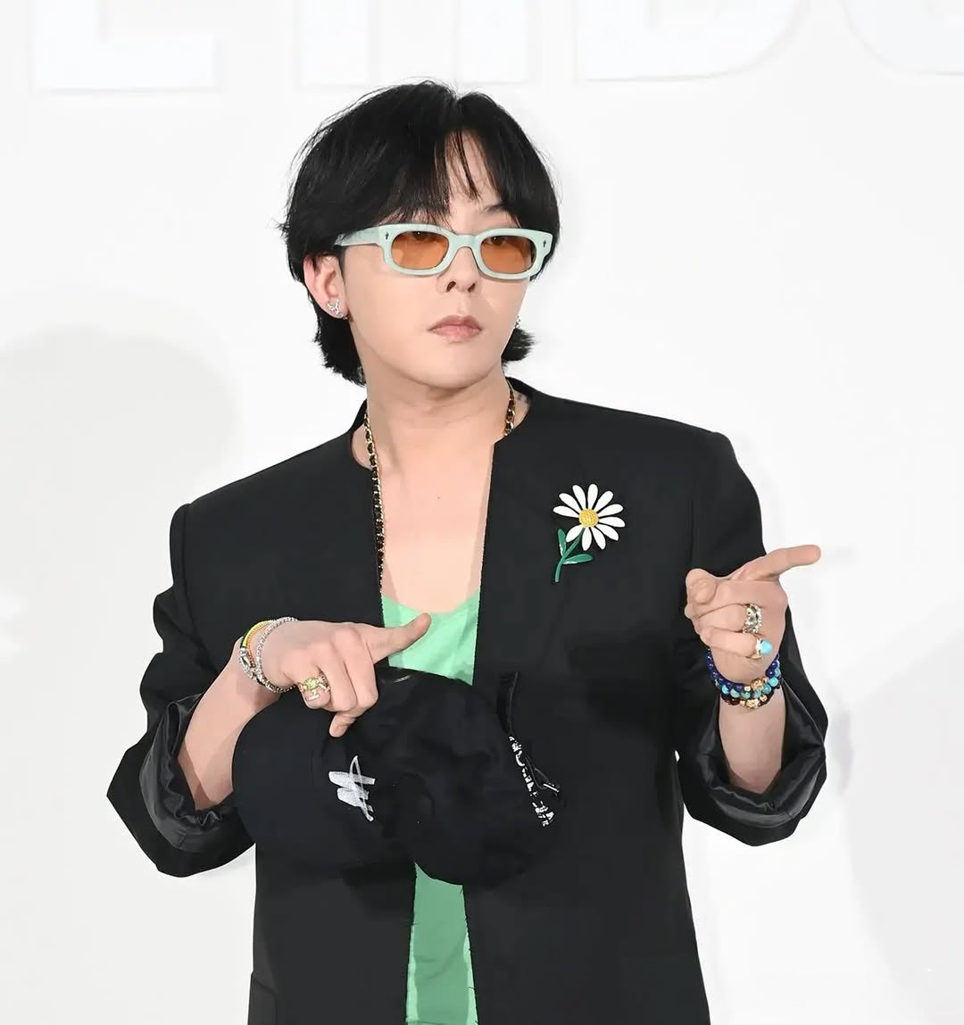 Bigbang G-Dragon Inspired Smooth Version Daisy Brooch