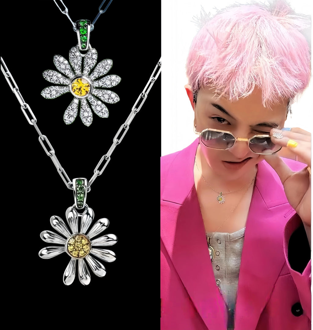 Small Daisy Necklace